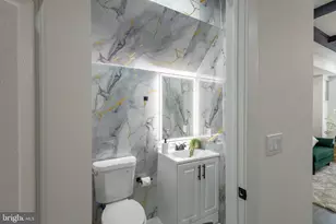 631 E 37th St, Baltimore, MD 21218 - Photo 21