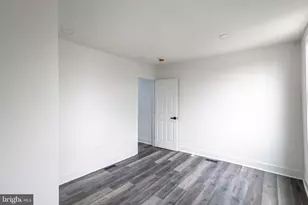 631 E 37th St, Baltimore, MD 21218 - Photo 27