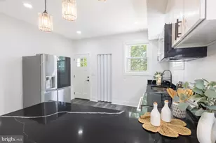 631 E 37th St, Baltimore, MD 21218 - Photo 11