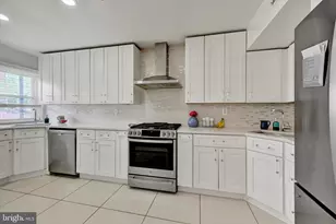 6414 Park Heights Ave, Baltimore, MD 21215 - Photo 11