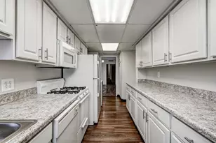 105 39th Street W, Baltimore, MD 21210 - Photo 13