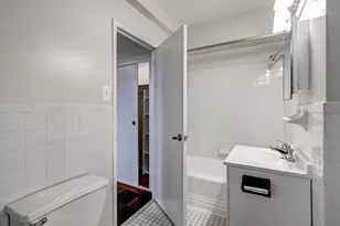 105 39th Street W, Baltimore, MD 21210 - Photo 27