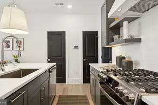 112A Locke St, Baltimore, MD 21230 - Photo 3