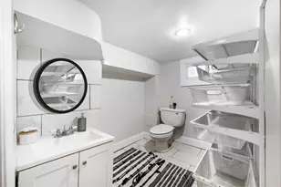 255 S Robinson St, Baltimore, MD 21224 - Photo 35