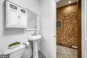 255 S Robinson St, Baltimore, MD 21224 - Photo 29