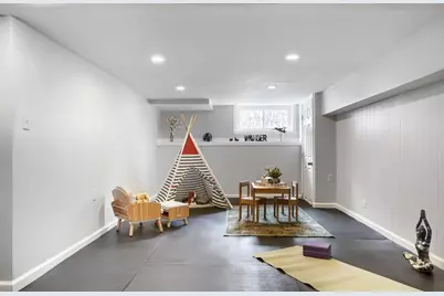 255 S Robinson Street, Baltimore, MD 21224 - Photo 33