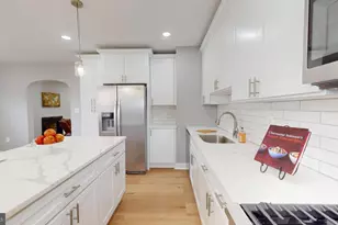 3301 Cedarhurst Rd, Baltimore, MD 21214 - Photo 9