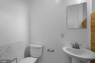 2912 Auchentoroly Terrace, Baltimore, MD 21217 - Photo 21