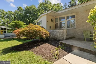 5801 Stuart Avenue, Baltimore, MD 21215 - Photo 3