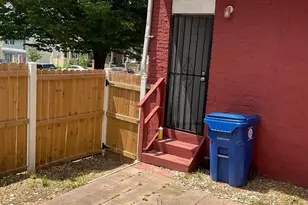 2525 Barclay St, Baltimore, MD 21218 - Photo 3