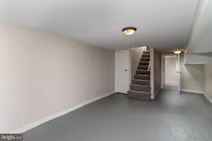 551 E 38th St, Baltimore, MD 21218 - Photo 21