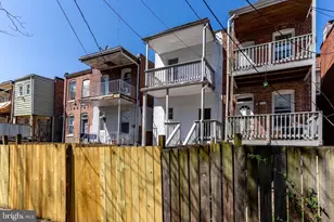 551 E 38th St, Baltimore, MD 21218 - Photo 27
