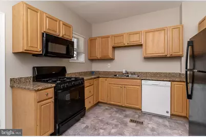 551 E 38th Street, Baltimore, MD 21218 - Photo 9