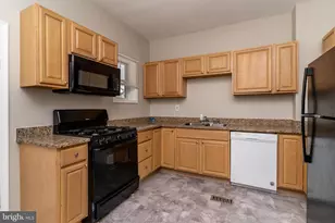 551 E 38th St, Baltimore, MD 21218 - Photo 9