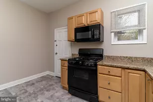 551 E 38th St, Baltimore, MD 21218 - Photo 11