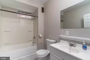 551 E 38th St, Baltimore, MD 21218 - Photo 19
