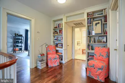 10 W Lake Avenue, Baltimore, MD 21210 - Photo 25