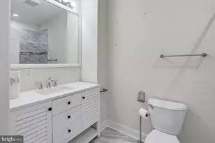 727 N Chester St, Baltimore, MD 21205 - Photo 17