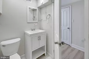 727 N Chester St, Baltimore, MD 21205 - Photo 29