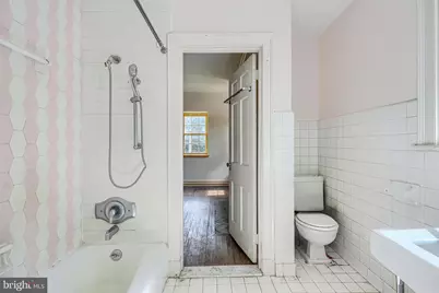 15 W Cold Spring Lane, Baltimore, MD 21210 - Photo 19