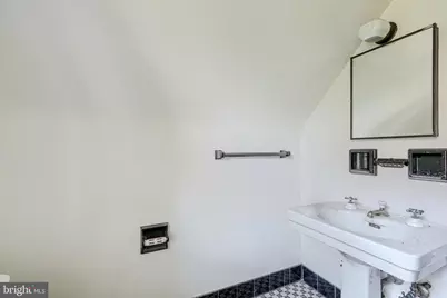 15 W Cold Spring Lane, Baltimore, MD 21210 - Photo 31