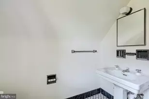 15 W Cold Spring Ln, Baltimore, MD 21210 - Photo 31
