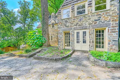 15 W Cold Spring Lane, Baltimore, MD 21210 - Photo 9