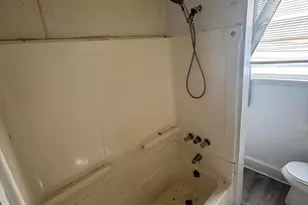 729 E 41st St, Baltimore, MD 21218 - Photo 23