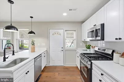 817 Wildwood Parkway, Baltimore, MD 21229 - Photo 13