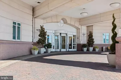 100 Harborview Drive #307, Baltimore, MD 21230 - Photo 3