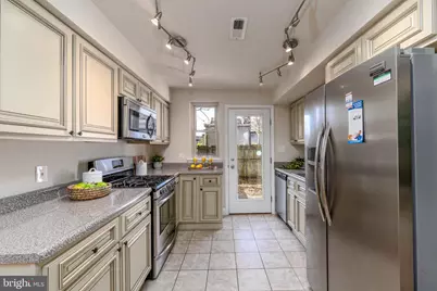 336 S Collington Avenue S, Baltimore, MD 21231 - Photo 13