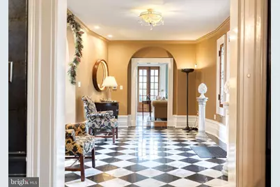 501 Somerset Road, Baltimore, MD 21210 - Photo 5