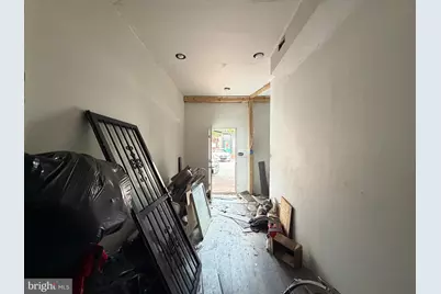32 S Carrollton Avenue, Baltimore, MD 21223 - Photo 5