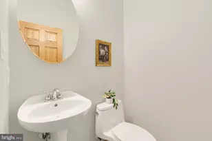 1121 S Clinton St, Baltimore, MD 21224 - Photo 13