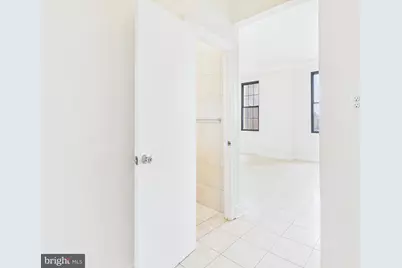 1 E Chase Street #614, Baltimore, MD 21202 - Photo 21