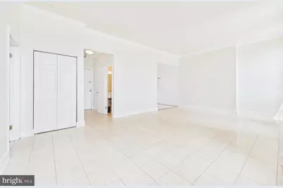 1 E Chase Street #614, Baltimore, MD 21202 - Photo 3