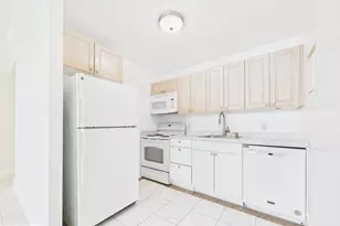 1 E Chase St, Baltimore, MD 21202 - Photo 7