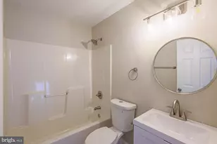 1007 N Woodyear St, Baltimore, MD 21217 - Photo 25