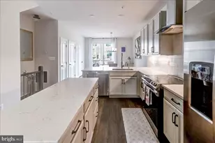 209 S Newkirk St, Baltimore, MD 21224 - Photo 7