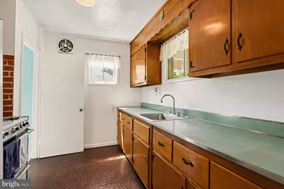 6302 Laurelton Avenue, Baltimore, MD 21214 - Photo 7