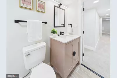 1744 Llewelyn Avenue, Baltimore, MD 21213 - Photo 37