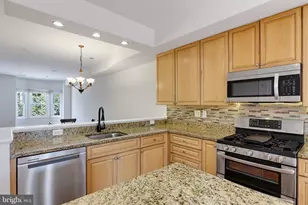 1215 S Bouldin St, Baltimore, MD 21224 - Photo 5