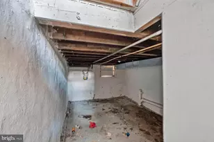 511 N Montford Ave, Baltimore, MD 21205 - Photo 9