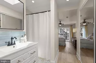821 S Decker Ave S, Baltimore, MD 21224 - Photo 29