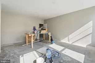 1328 N Carey St, Baltimore, MD 21217 - Photo 17