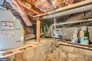 16 W Cross St, Baltimore, MD 21230 - Photo 41
