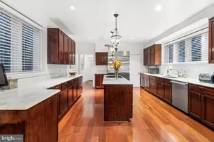 102 Cotswold Rd, Baltimore, MD 21210 - Photo 35