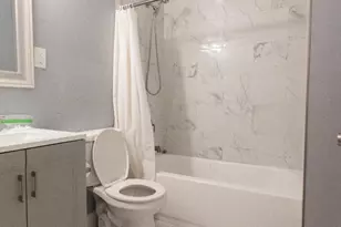 2029 N Pulaski St, Baltimore, MD 21217 - Photo 13
