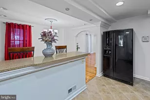 1037 Reverdy Rd, Baltimore, MD 21212 - Photo 9