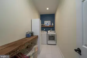 840 S Bond St, Baltimore, MD 21231 - Photo 37